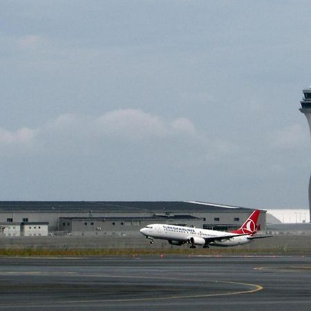 Neighbor Airport Apartment Tayakadin Zewnętrze zdjęcie